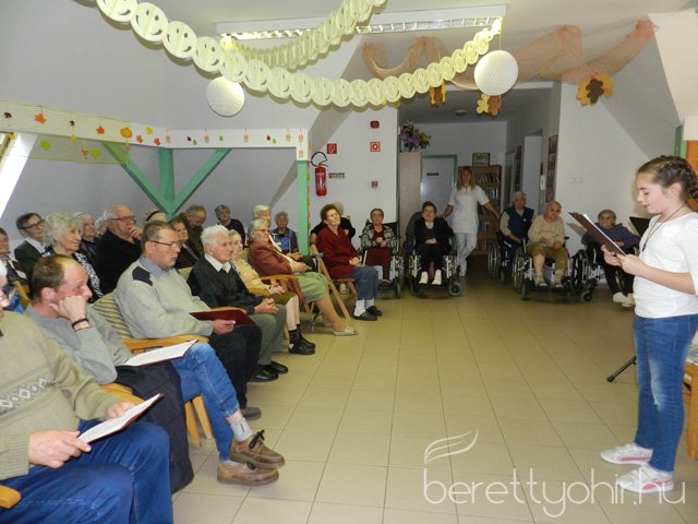 Az időseket köszöntötték 27